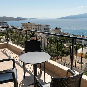 Apartment Blissful, Sarande